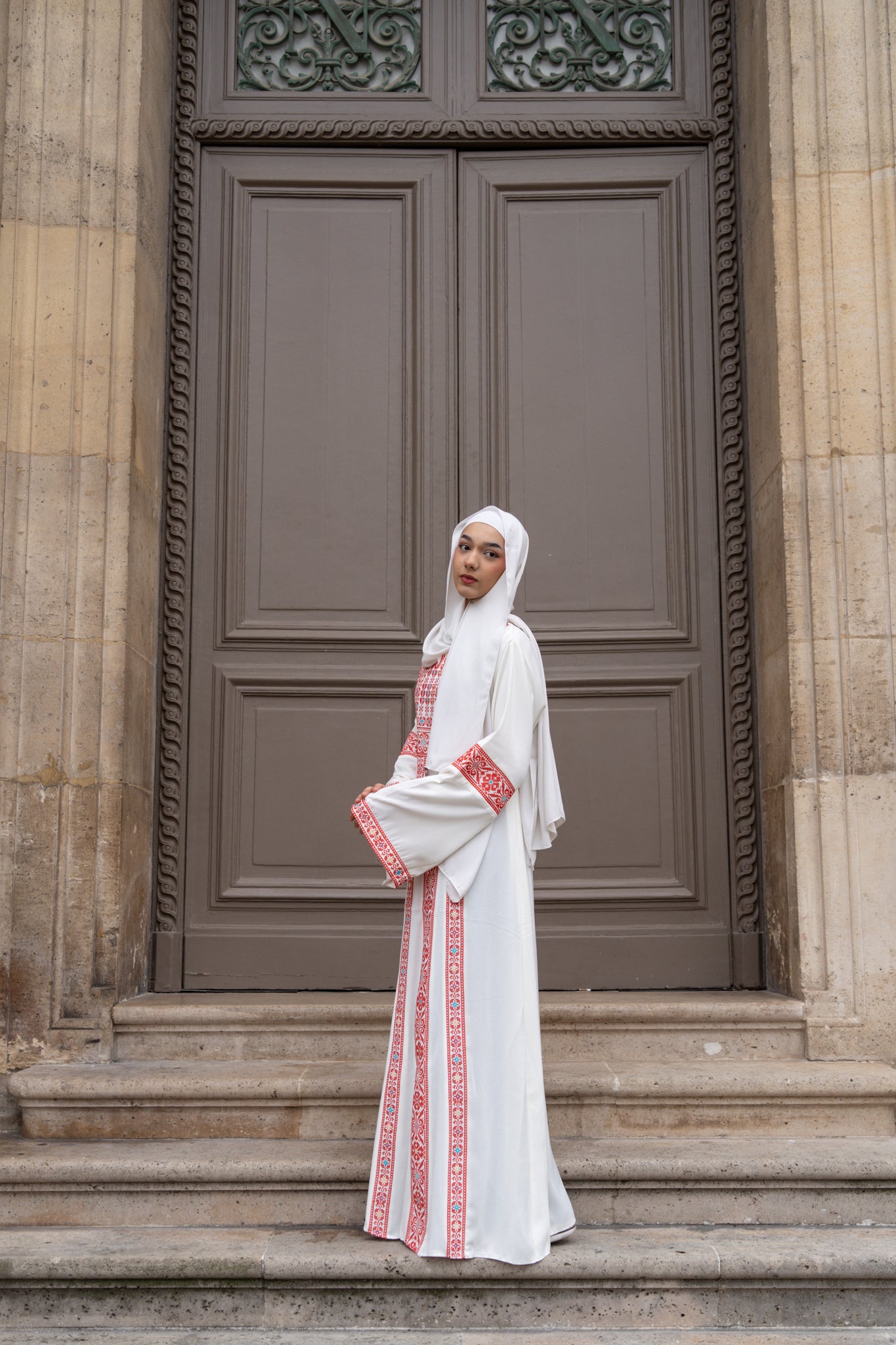 Thob Ramallah - Rouge